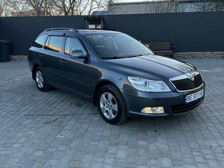 Шкода Октавия 2011 в Первомайск на Automoto.ua Серый Шкода Октавия, объемом двигателя 1.6 л и пробегом 200 тыс. км за 9800 $, фото 1 на Automoto.ua