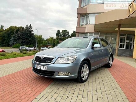 Шкода Октавія 2011 у Житомирі на Automoto.ua Сірий Шкода Октавія, об'ємом двигуна 1.9 л та пробігом 264 тис. км за 7950 $, фото 1 на Automoto.ua