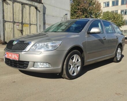 Серый Шкода Октавия, объемом двигателя 1.8 л и пробегом 192 тыс. км за 7800 $, фото 1 на Automoto.ua