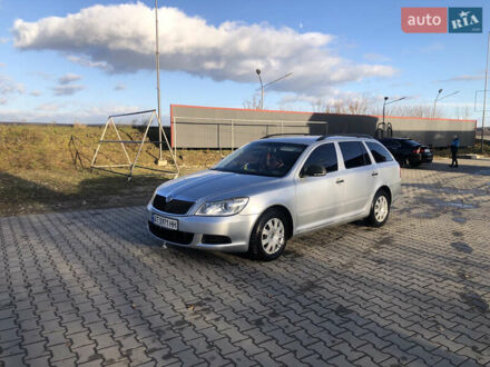 Шкода Октавія 2011 у Івано-Франківську на Automoto.ua Сірий Шкода Октавія, об'ємом двигуна 1.6 л та пробігом 180 тис. км за 7350 $, фото 1 на Automoto.ua