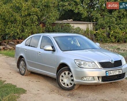 Серый Шкода Октавия, объемом двигателя 1.6 л и пробегом 350 тыс. км за 5500 $, фото 1 на Automoto.ua