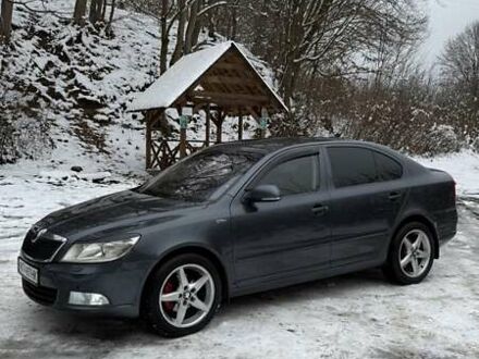 Шкода Октавія 2011 у Великом Березном на Automoto.ua Сірий Шкода Октавія, об'ємом двигуна 1.97 л та пробігом 258 тис. км за 9700 $, фото 1 на Automoto.ua