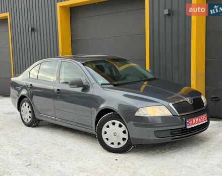 Серый Шкода Октавия, объемом двигателя 1.6 л и пробегом 193 тыс. км за 6999 $, фото 1 на Automoto.ua