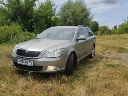 Шкода Октавия 2011 в Житомире на Automoto.ua Серый Шкода Октавия, объемом двигателя 1.6 л и пробегом 286 тыс. км за 6850 $, фото 1 на Automoto.ua