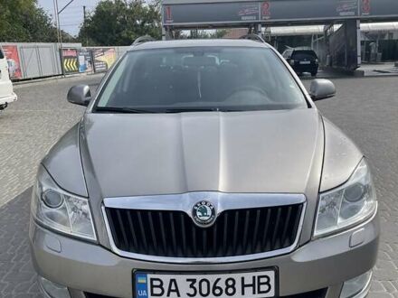 Сірий Шкода Октавія, об'ємом двигуна 1.8 л та пробігом 240 тис. км за 7900 $, фото 1 на Automoto.ua