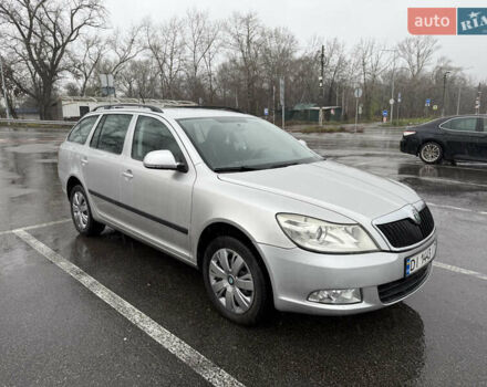 Сірий Шкода Октавія, об'ємом двигуна 1.6 л та пробігом 220 тис. км за 7300 $, фото 1 на Automoto.ua