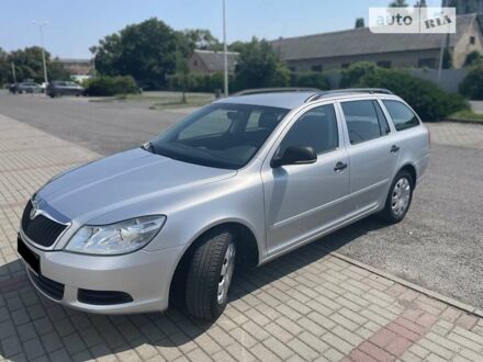 Шкода Октавія 2011 у Ужгороді на Automoto.ua Сірий Шкода Октавія, об'ємом двигуна 1.2 л та пробігом 190 тис. км за 7000 $, фото 1 на Automoto.ua