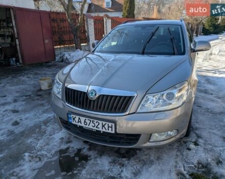 Серый Шкода Октавия, объемом двигателя 1.8 л и пробегом 223 тыс. км за 7500 $, фото 1 на Automoto.ua