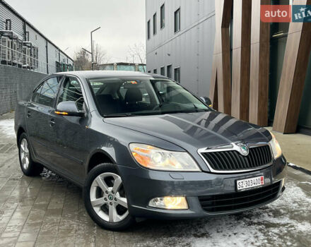 Серый Шкода Октавия, объемом двигателя 1.8 л и пробегом 212 тыс. км за 9333 $, фото 1 на Automoto.ua