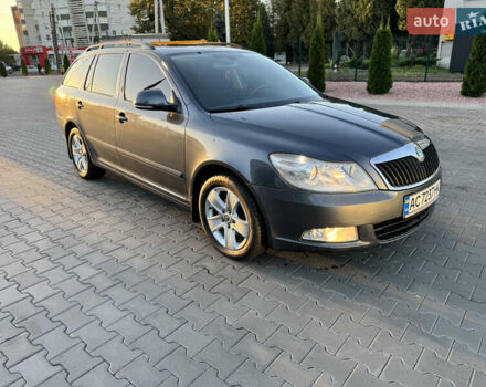 Серый Шкода Октавия, объемом двигателя 1.6 л и пробегом 259 тыс. км за 8800 $, фото 1 на Automoto.ua