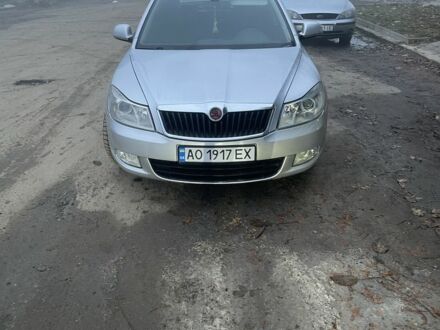Шкода Октавия 2011 в Ужгороде на Automoto.ua Серый Шкода Октавия, объемом двигателя 1.6 л и пробегом 2 тыс. км за 7200 $, фото 1 на Automoto.ua