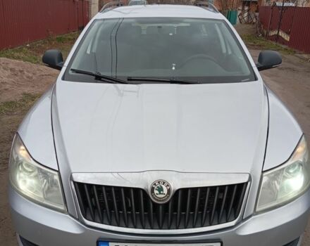 Серый Шкода Октавия, объемом двигателя 1.6 л и пробегом 300 тыс. км за 6300 $, фото 1 на Automoto.ua