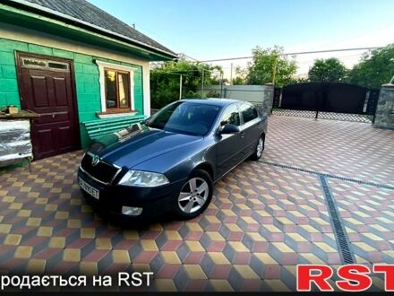 Шкода Октавия 2011 в Врадиевке на Automoto.ua Серый Шкода Октавия, объемом двигателя 1.6 л и пробегом 250 тыс. км за 6900 $, фото 1 на Automoto.ua