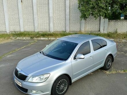 Шкода Октавія 2011 у Черкасах на Automoto.ua Сірий Шкода Октавія, об'ємом двигуна 1.8 л та пробігом 150 тис. км за 6650 $, фото 1 на Automoto.ua