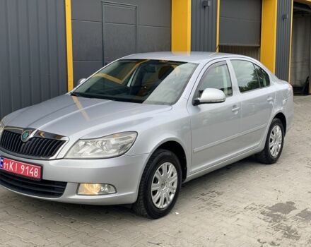 Сірий Шкода Октавія, об'ємом двигуна 1.6 л та пробігом 200 тис. км за 7000 $, фото 1 на Automoto.ua
