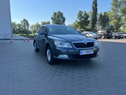 Сірий Шкода Октавія, об'ємом двигуна 1 л та пробігом 150 тис. км за 9000 $, фото 1 на Automoto.ua