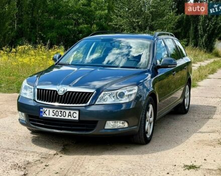 Серый Шкода Октавия, объемом двигателя 1.8 л и пробегом 197 тыс. км за 7800 $, фото 1 на Automoto.ua