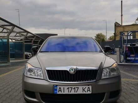 Шкода Октавія 2011 у Києві на Automoto.ua Сірий Шкода Октавія, об'ємом двигуна 1.6 л та пробігом 398 тис. км за 6950 $, фото 1 на Automoto.ua