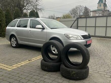 Серый Шкода Октавия, объемом двигателя 2 л и пробегом 184 тыс. км за 11300 $, фото 1 на Automoto.ua