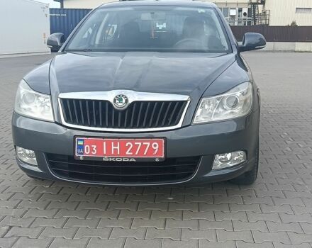 Серый Шкода Октавия, объемом двигателя 1.6 л и пробегом 208 тыс. км за 7650 $, фото 1 на Automoto.ua