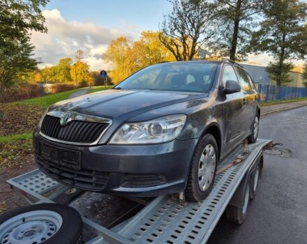 Сірий Шкода Октавія, об'ємом двигуна 1 л та пробігом 225 тис. км за 6600 $, фото 1 на Automoto.ua