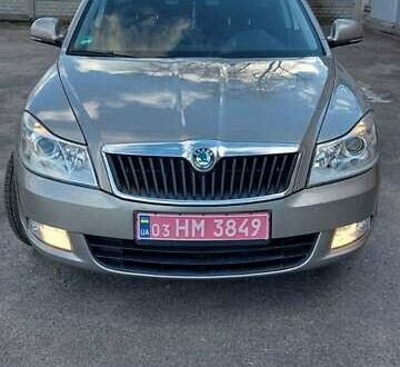 Серый Шкода Октавия, объемом двигателя 1.8 л и пробегом 240 тыс. км за 8550 $, фото 1 на Automoto.ua