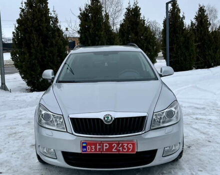 Серый Шкода Октавия, объемом двигателя 1.8 л и пробегом 200 тыс. км за 6799 $, фото 1 на Automoto.ua