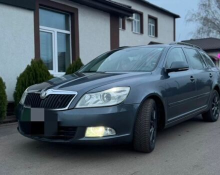 Серый Шкода Октавия, объемом двигателя 1.6 л и пробегом 330 тыс. км за 6800 $, фото 1 на Automoto.ua