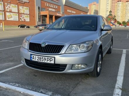 Серый Шкода Октавия, объемом двигателя 1.8 л и пробегом 185 тыс. км за 8000 $, фото 1 на Automoto.ua
