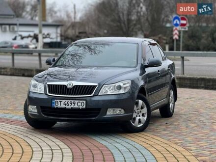 Шкода Октавія 2011 у Сарате на Automoto.ua Сірий Шкода Октавія, об'ємом двигуна 1.8 л та пробігом 137 тис. км за 8300 $, фото 1 на Automoto.ua