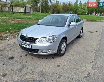 Серый Шкода Октавия, объемом двигателя 1.8 л и пробегом 77 тыс. км за 11500 $, фото 1 на Automoto.ua