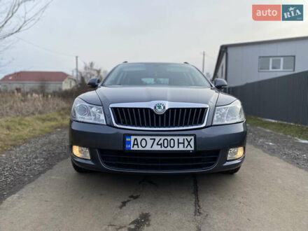 Шкода Октавия 2011 в Мукачеве на Automoto.ua Серый Шкода Октавия, объемом двигателя 1.6 л и пробегом 309 тыс. км за 7650 $, фото 1 на Automoto.ua