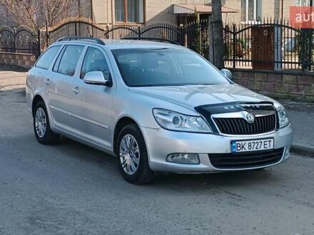 Шкода Октавия 2011 в Сарнах на Automoto.ua Серый Шкода Октавия, объемом двигателя 1.6 л и пробегом 308 тыс. км за 6650 $, фото 1 на Automoto.ua