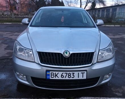 Серый Шкода Октавия, объемом двигателя 1.6 л и пробегом 257 тыс. км за 6450 $, фото 1 на Automoto.ua