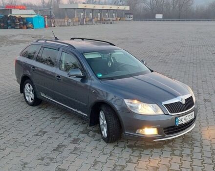 Серый Шкода Октавия, объемом двигателя 1.6 л и пробегом 300 тыс. км за 9400 $, фото 1 на Automoto.ua
