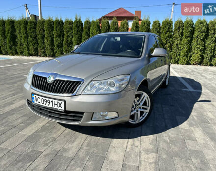 Серый Шкода Октавия, объемом двигателя 1.6 л и пробегом 241 тыс. км за 8200 $, фото 1 на Automoto.ua