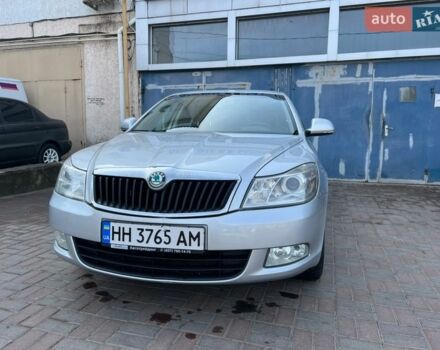 Серый Шкода Октавия, объемом двигателя 1.6 л и пробегом 240 тыс. км за 7700 $, фото 1 на Automoto.ua