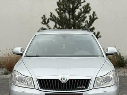 Серый Шкода Октавия, объемом двигателя 2 л и пробегом 237 тыс. км за 10500 $, фото 1 на Automoto.ua