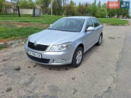 Сірий Шкода Октавія, об'ємом двигуна 1.8 л та пробігом 77 тис. км за 10000 $, фото 1 на Automoto.ua