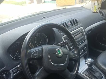 Сірий Шкода Октавія, об'ємом двигуна 1.8 л та пробігом 180 тис. км за 7500 $, фото 1 на Automoto.ua
