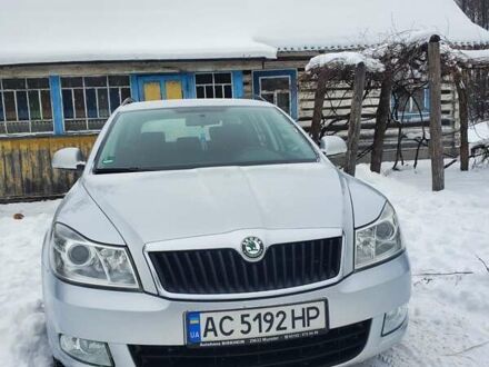 Серый Шкода Октавия, объемом двигателя 1.6 л и пробегом 230 тыс. км за 7899 $, фото 1 на Automoto.ua