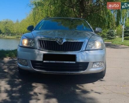 Серый Шкода Октавия, объемом двигателя 1.6 л и пробегом 280 тыс. км за 6200 $, фото 1 на Automoto.ua