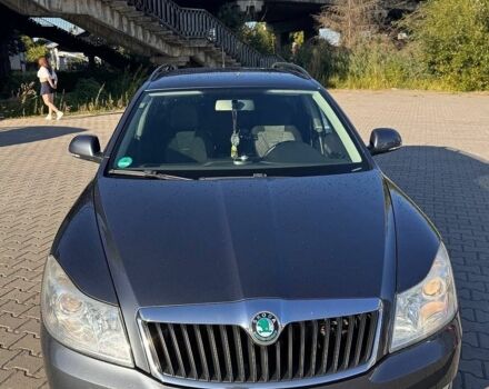 Серый Шкода Октавия, объемом двигателя 1.97 л и пробегом 350 тыс. км за 8400 $, фото 1 на Automoto.ua