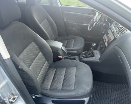 Сірий Шкода Октавія, об'ємом двигуна 1.6 л та пробігом 350 тис. км за 6800 $, фото 1 на Automoto.ua