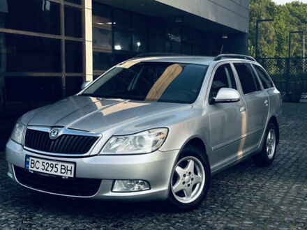 Шкода Октавія 2012 у Львові на Automoto.ua Сірий Шкода Октавія, об'ємом двигуна 1.6 л та пробігом 303 тис. км за 7100 $, фото 1 на Automoto.ua