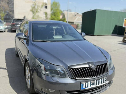 Серый Шкода Октавия, объемом двигателя 2 л и пробегом 275 тыс. км за 10500 $, фото 1 на Automoto.ua
