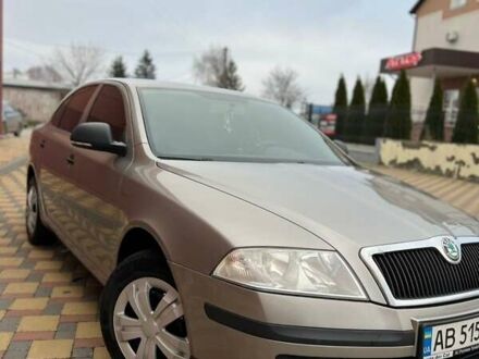 Серый Шкода Октавия, объемом двигателя 1.6 л и пробегом 235 тыс. км за 7500 $, фото 1 на Automoto.ua