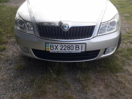 Шкода Октавія 2012 у Ильинцах на Automoto.ua Сірий Шкода Октавія, об'ємом двигуна 1.6 л та пробігом 133 тис. км за 9150 $, фото 1 на Automoto.ua