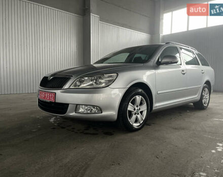 Сірий Шкода Октавія, об'ємом двигуна 1.6 л та пробігом 214 тис. км за 8999 $, фото 1 на Automoto.ua