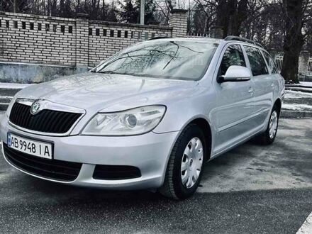 Шкода Октавія 2012 у Вінниці на Automoto.ua Сірий Шкода Октавія, об'ємом двигуна 1.6 л та пробігом 221 тис. км за 7900 $, фото 1 на Automoto.ua